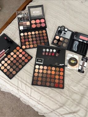 BH Cosmetics Warm Eyeshadow Palette Set - Brown, Peach, Orange, Red